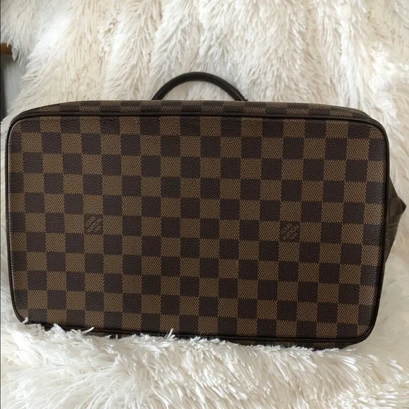 Louis Vuitton Saleya MM - Picture 12 of 15